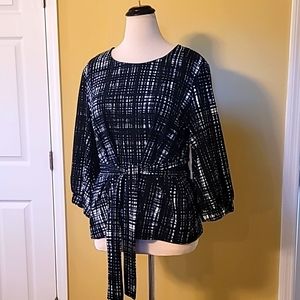 Beautiful Black and White Top